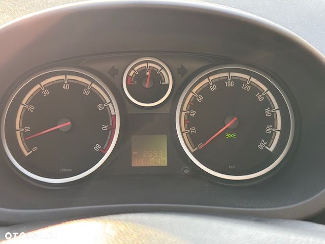 Opel Corsa 1.4 16V Satellite - 7