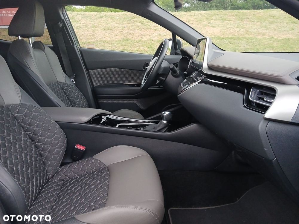 Toyota C-HR 2.0 Hybrid Executive - 9