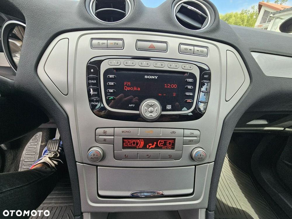 Ford Mondeo 2.0 TDCi Gold X - 23