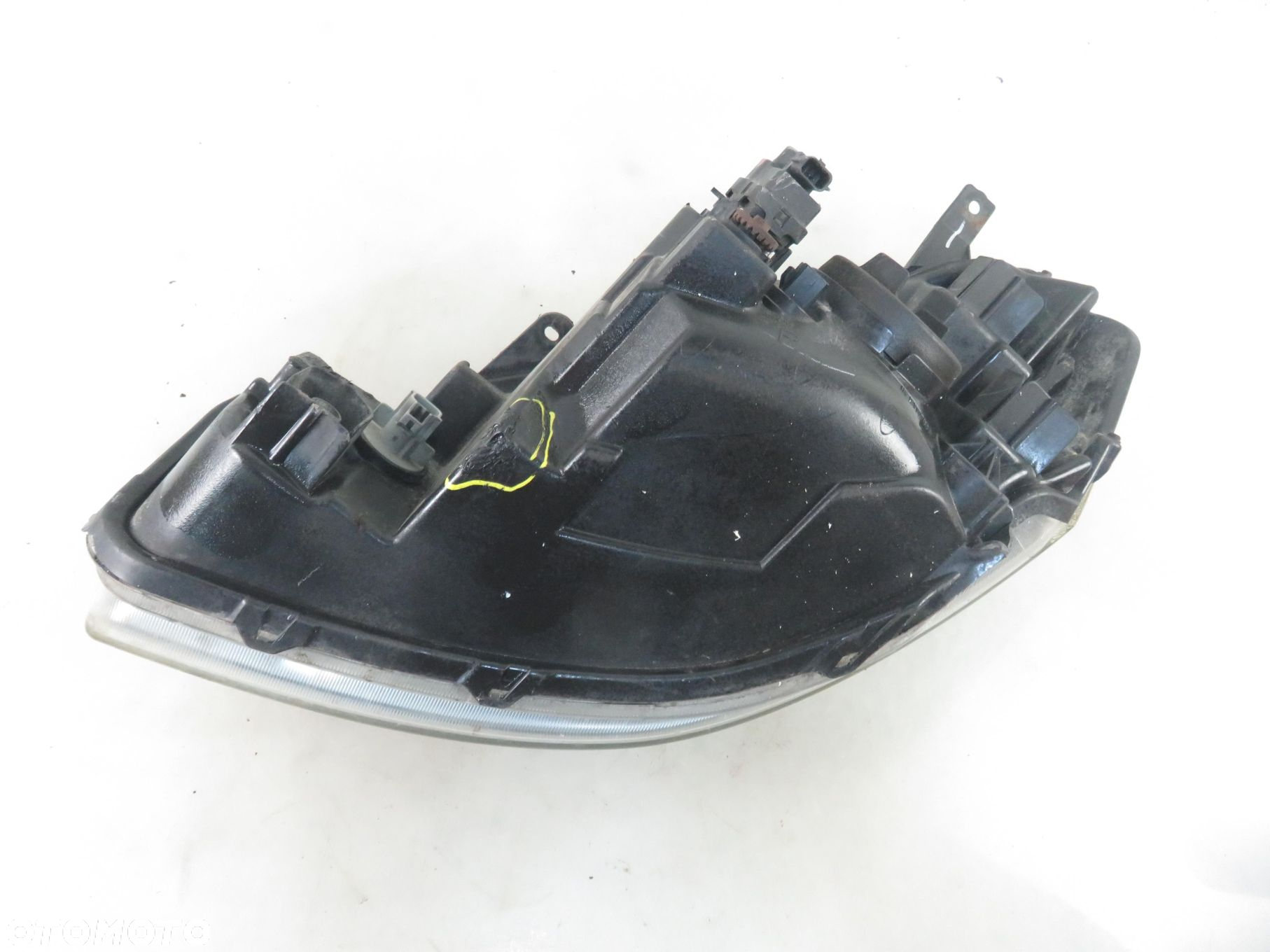LAMPA PRAWA PRZEDNIA SUZUKI SX4 - 7