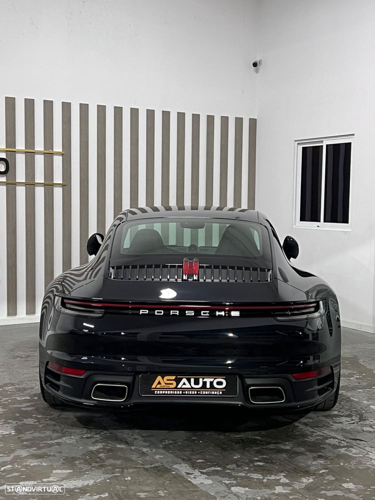 Porsche 911 Série F - 13