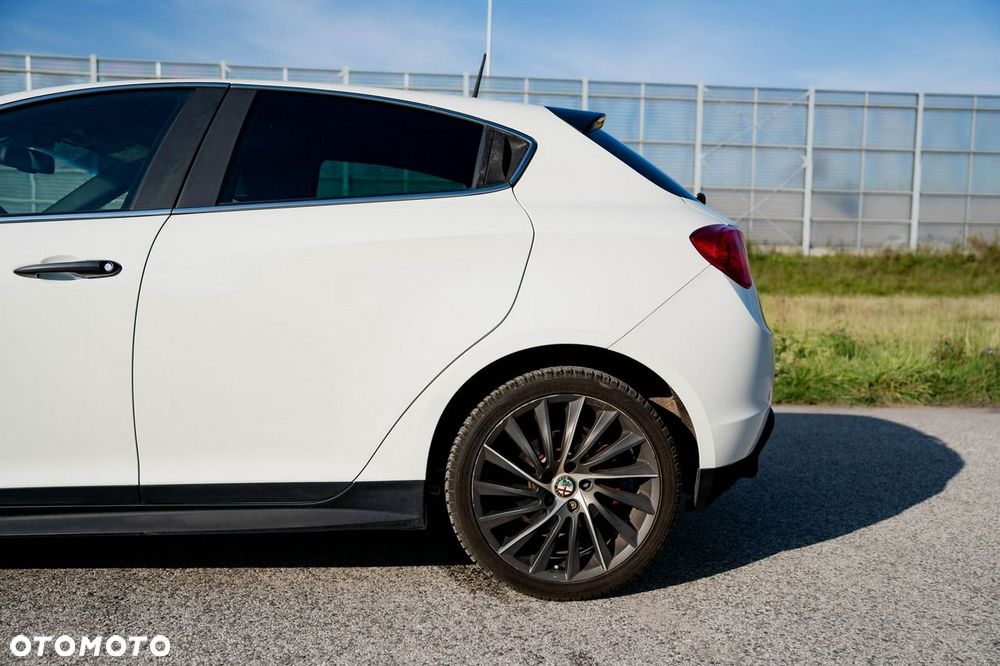 Alfa Romeo Giulietta 1750 TBi QV TCT - 13
