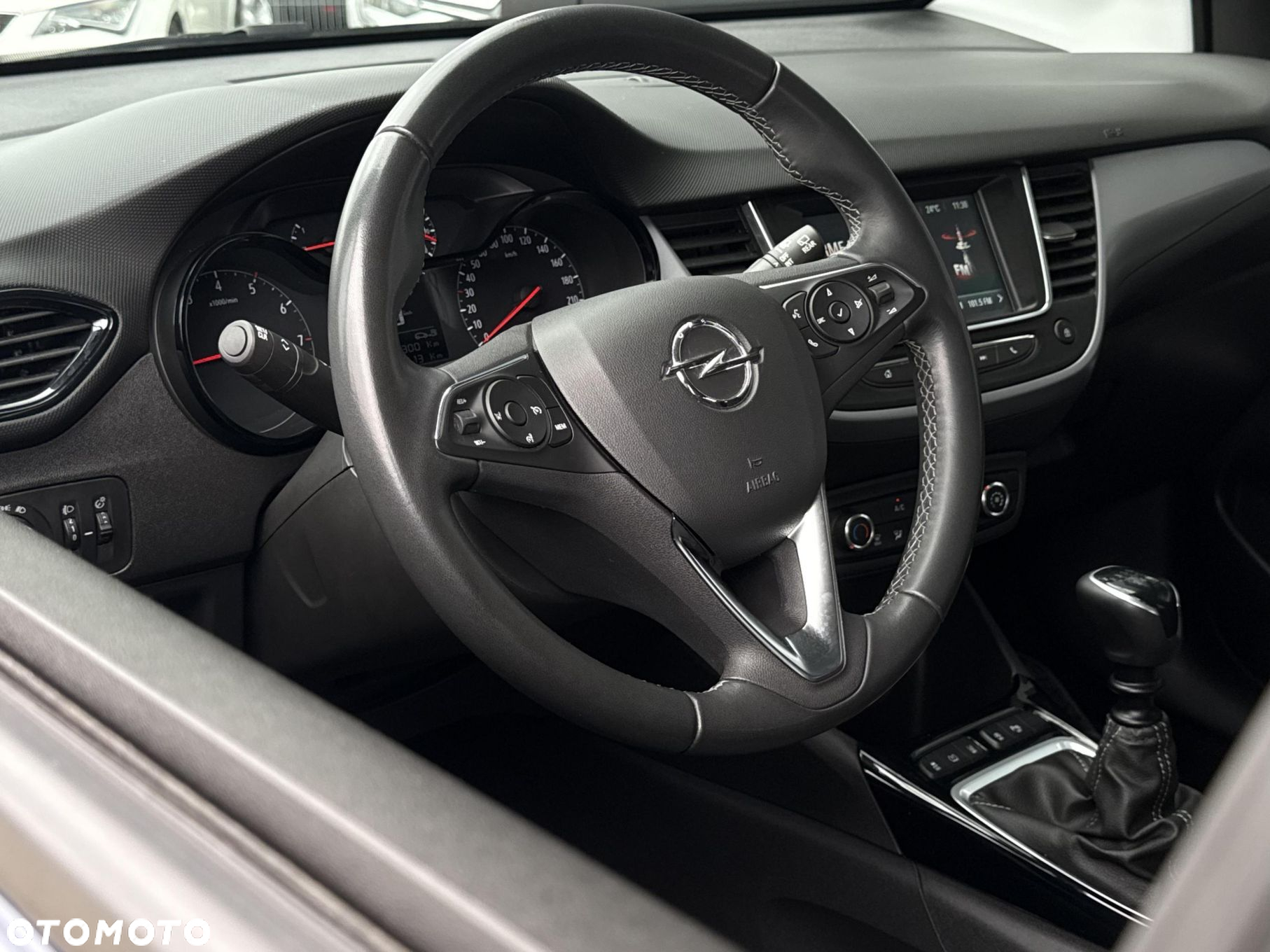 Opel Crossland X 1.2 T Edition S&S - 9