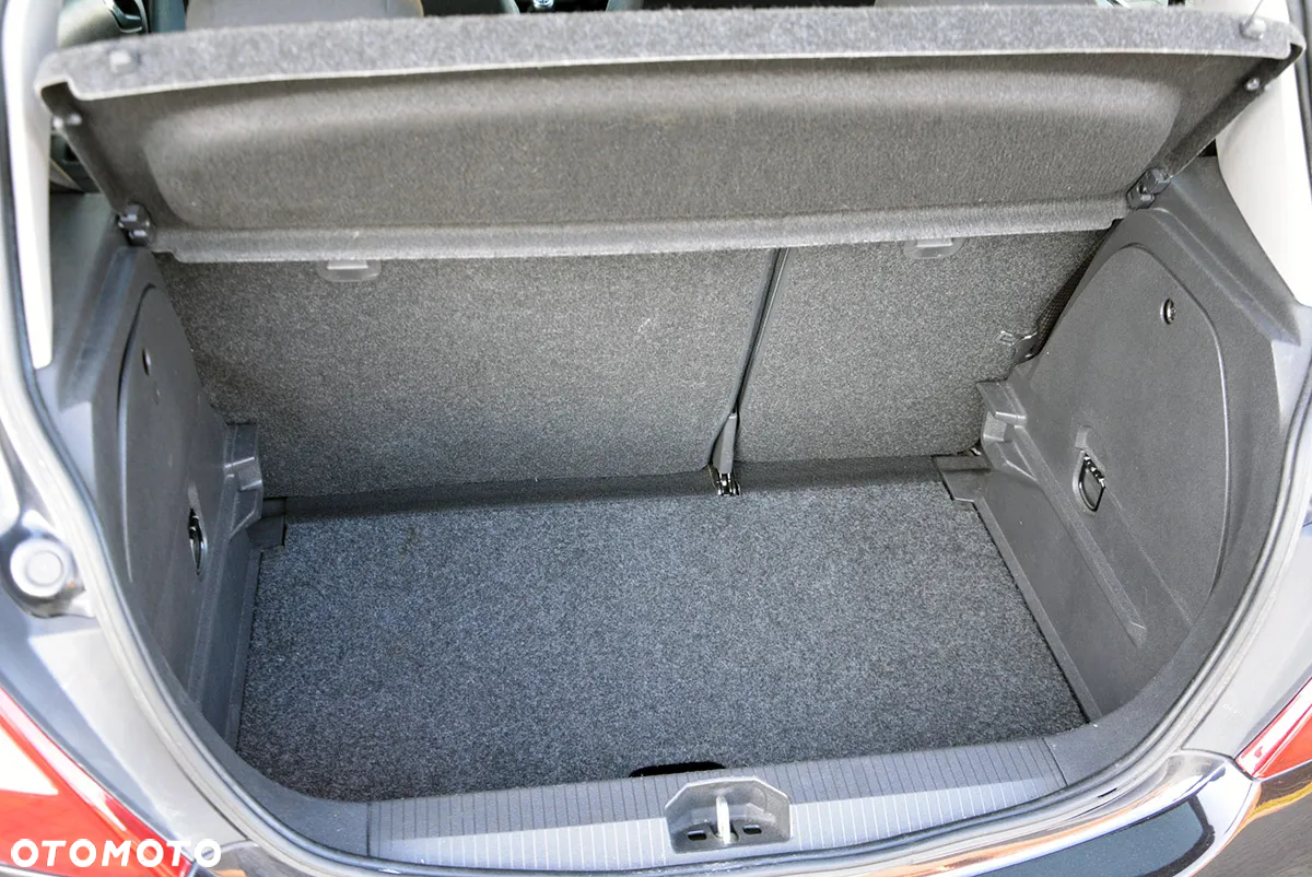 Opel Corsa 1.4 16V Satellite - 19