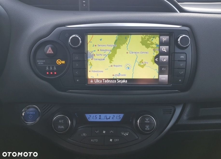 Toyota Yaris - 8