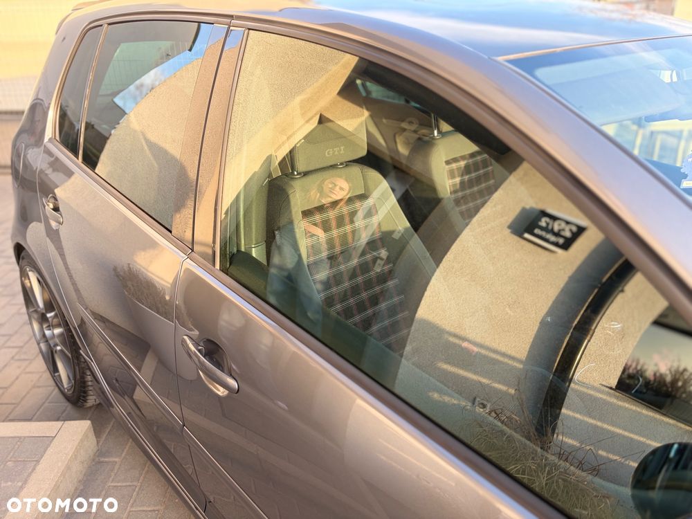 Volkswagen Golf 2.0 GTI - 3