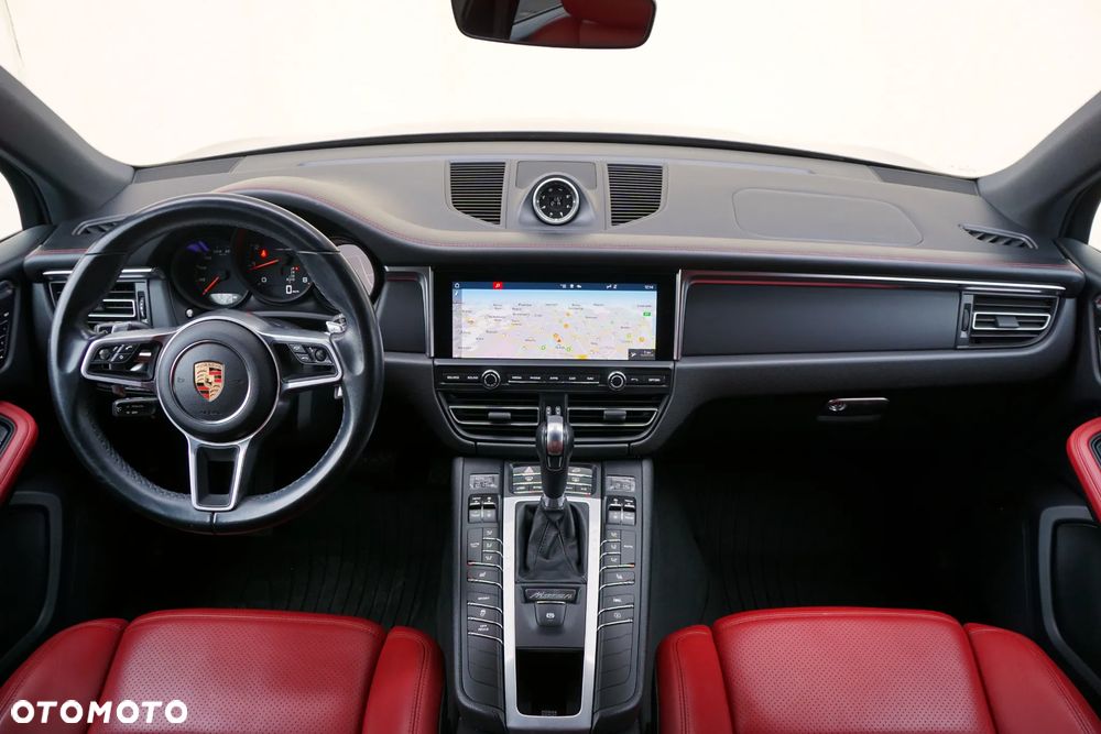 Porsche Macan Standard - 3