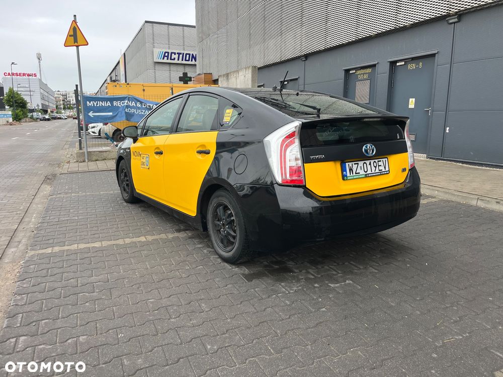 Toyota Prius 1.8 HSD Active - 20