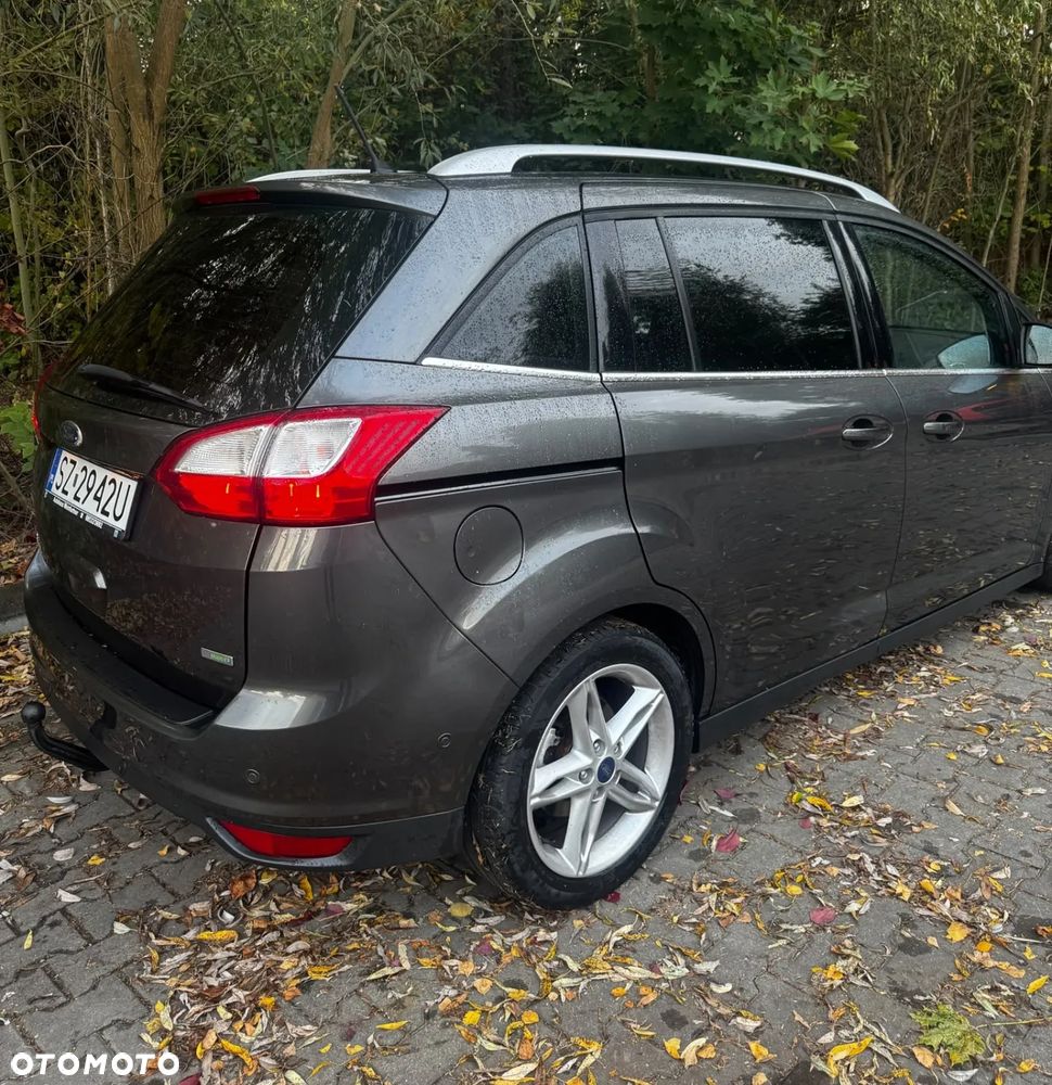 Ford Grand C-MAX - 9