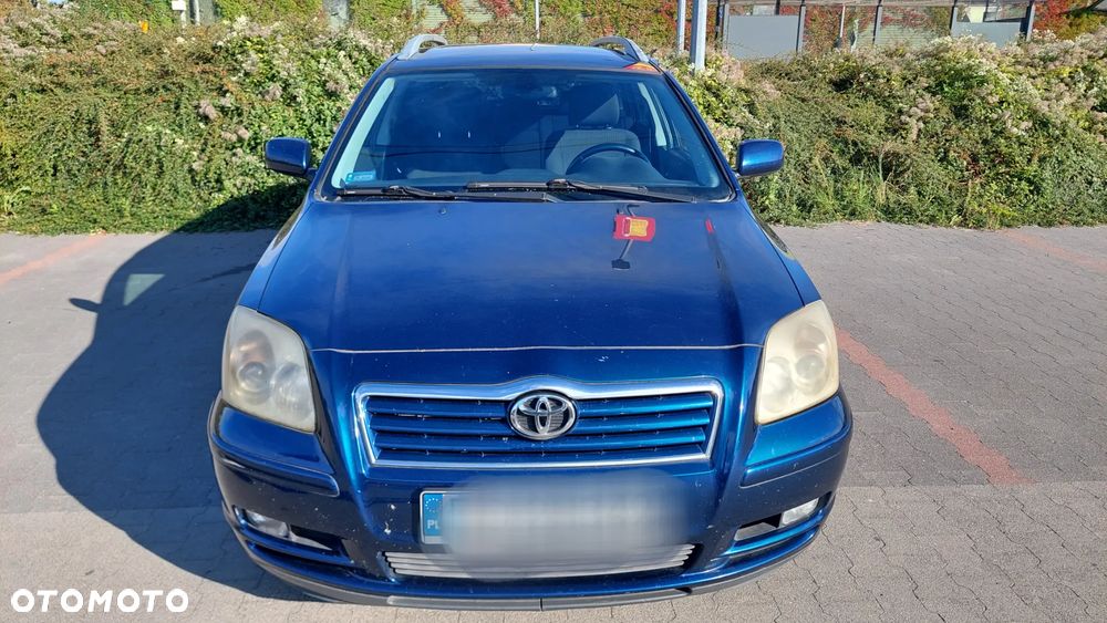 Toyota Avensis 2003 photo 3
