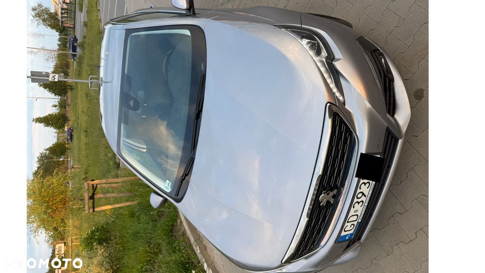 Peugeot 308 1.2 PureTech GPF Allure S&S - 6