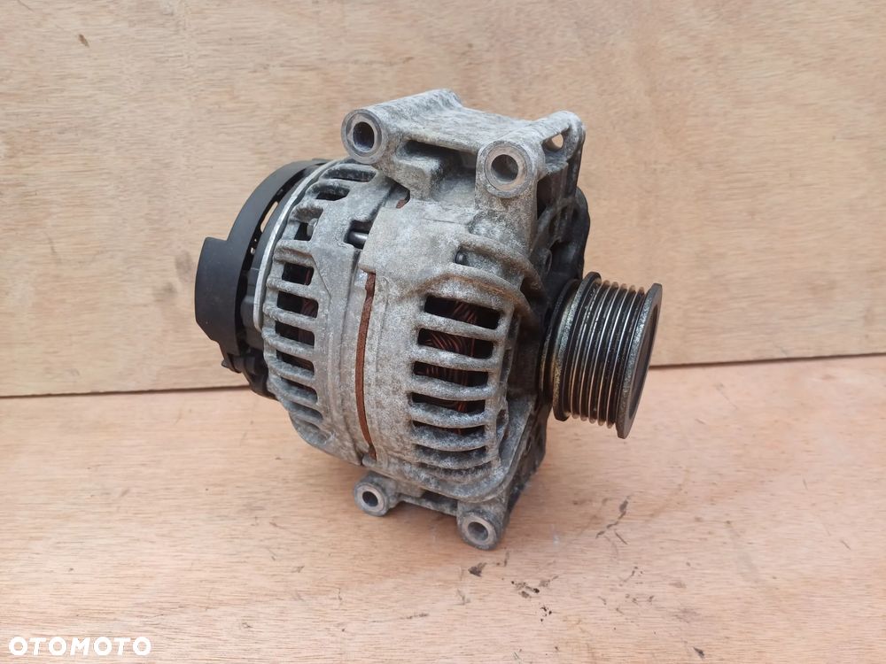 Alternator Audi A4 B8 A5 8T 3.2 FSI V6 CAL CALA 06E903016N 140A - 1