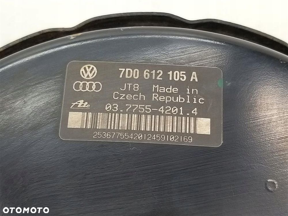 Serwo hamulca VW Transporter T4 1992-2003 2.5 TDI  102KM 7D0612105A - 3