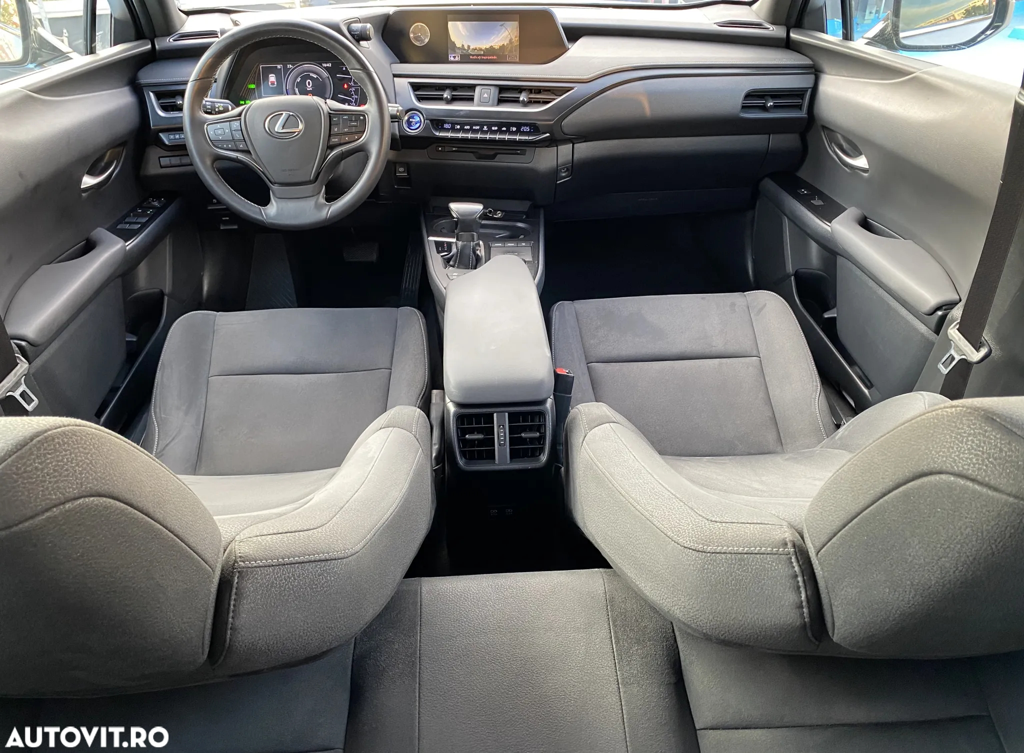 Lexus UX 250h Executive Line - 6