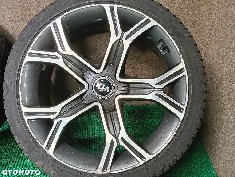 KIA STINGER 17-24r Koła z Oponami Zimowymi 255/35/19 GOODYAER 20/21r - 13