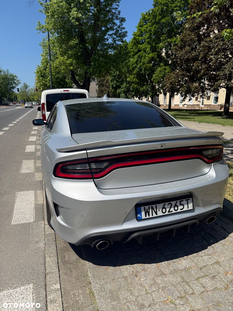 Dodge Charger 5.7 R/T - 2