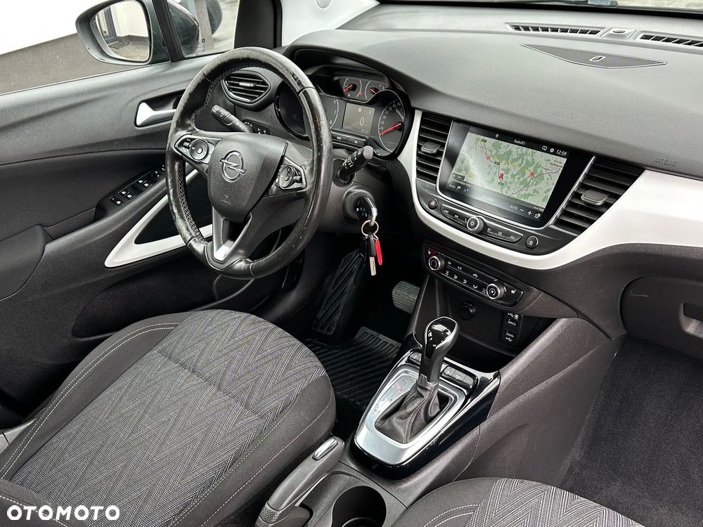 Opel Crossland X - 16