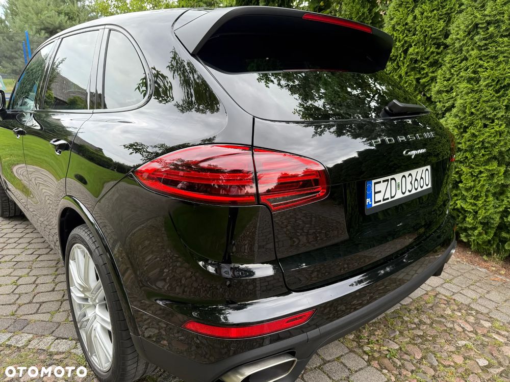 Porsche Cayenne - 4