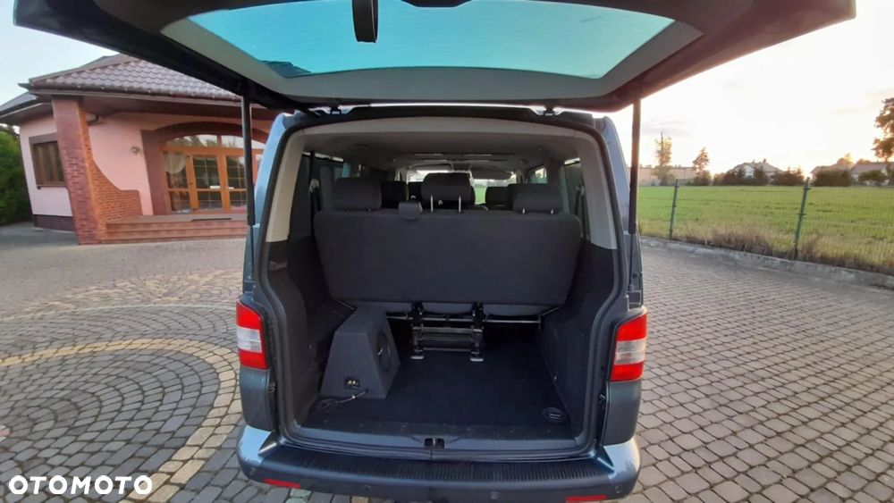 Volkswagen Transporter Caravelle Lang Trendline - 14