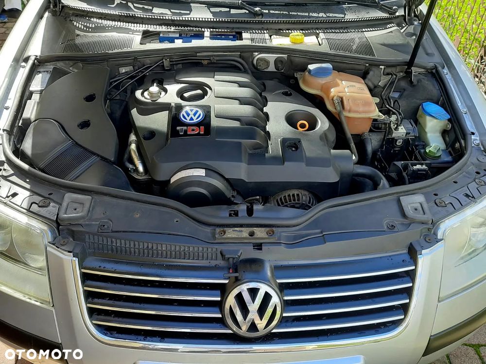 Volkswagen Passat - 10