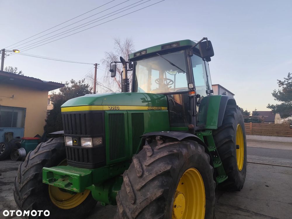 John Deere 7710 - 2