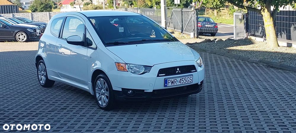 Mitsubishi Colt - 4