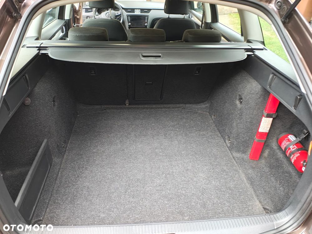 Skoda Octavia 1.4 TSI Ambition - 6