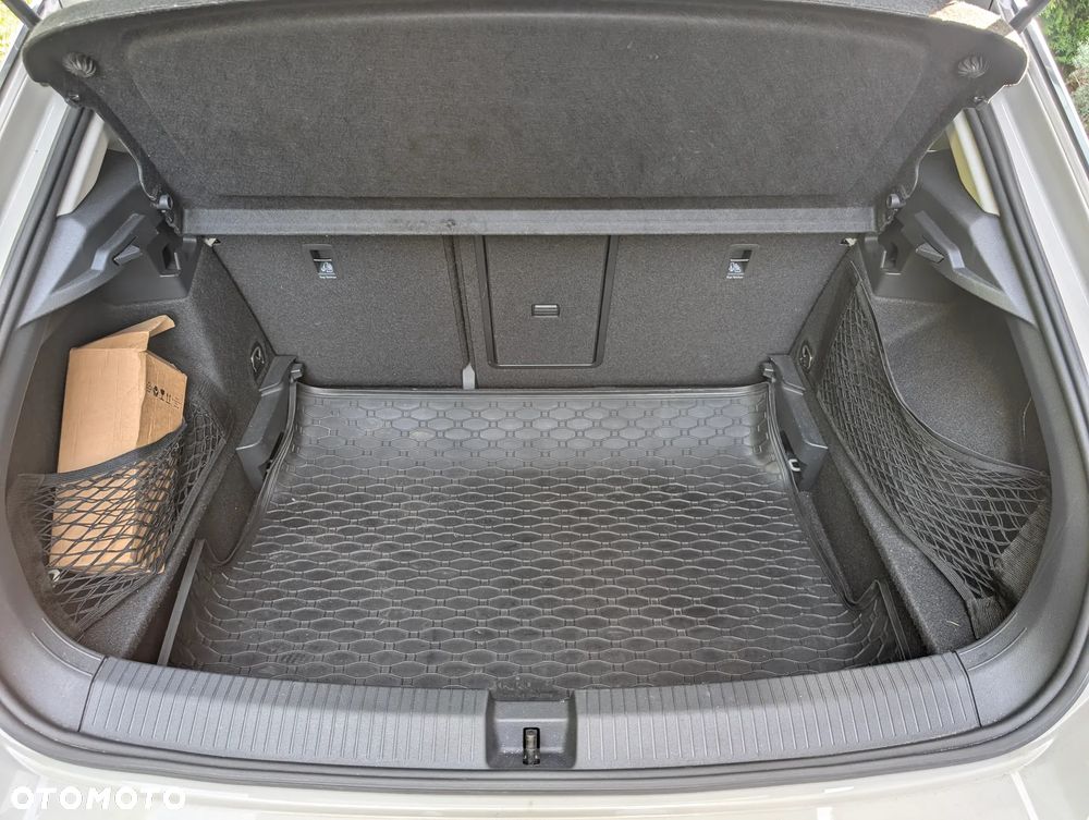 Volkswagen T-Roc - 6
