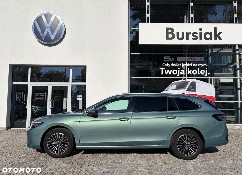 Volkswagen Passat 2024 photo 2