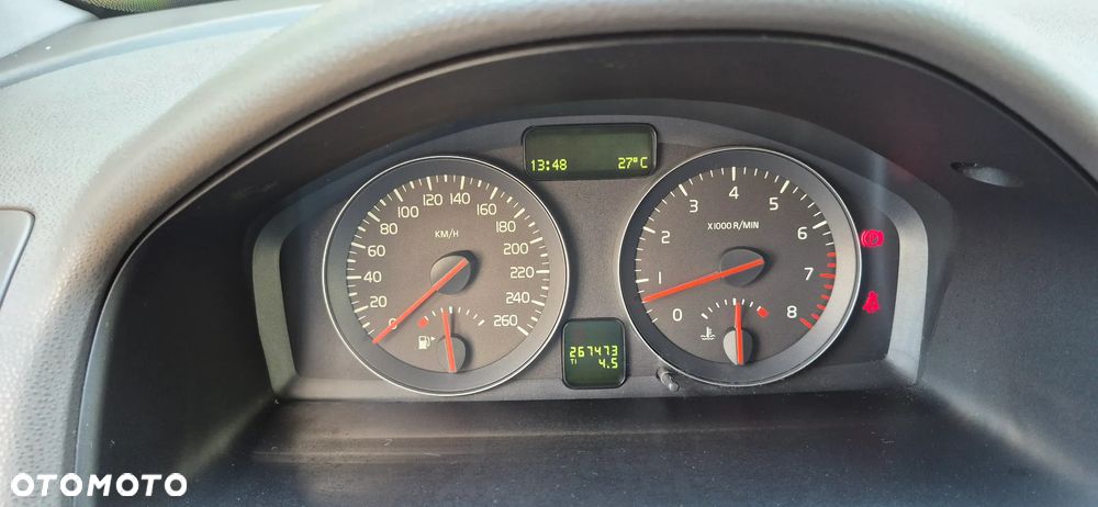 Volvo S40 2.0 - 8