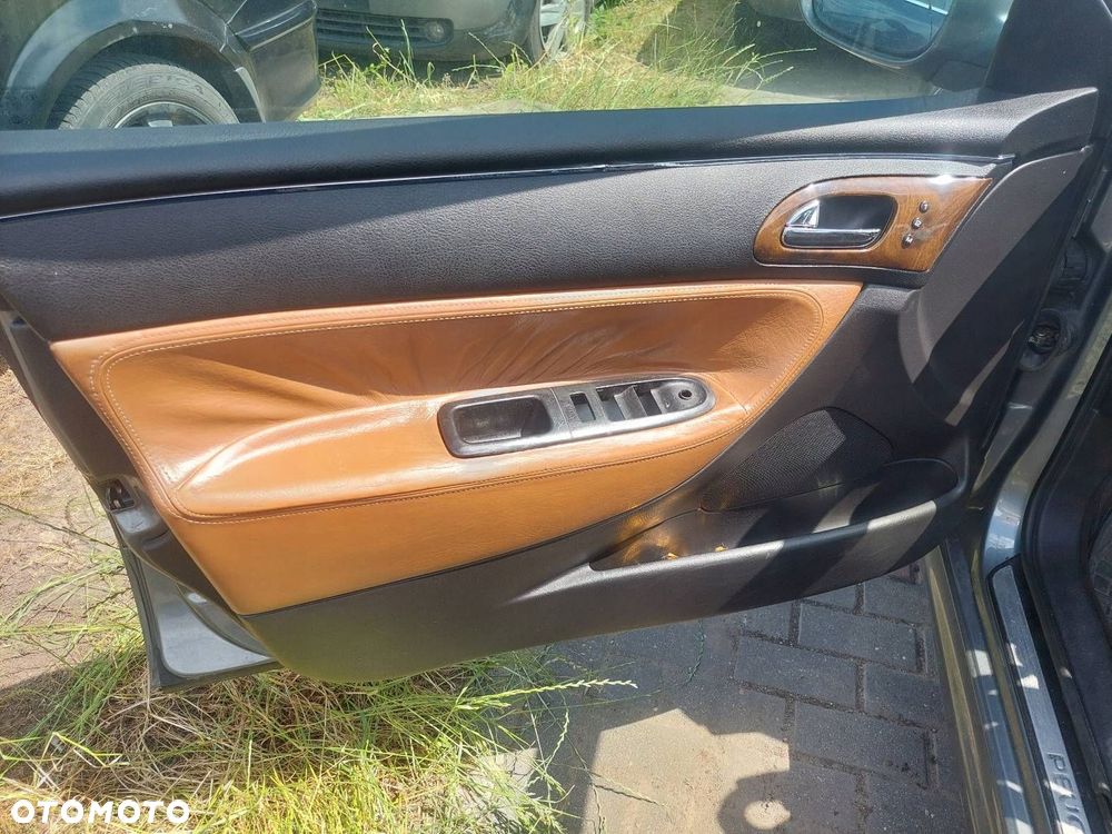 FOTELE KOMPLET LEWY PRAWY KANAPA TYŁ BOCZKI PODŁOKIETNIK  PEUGEOT 607 - 2