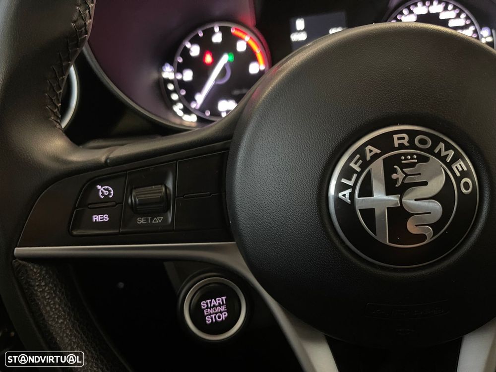 Alfa Romeo Giulia 2.2 D - 18