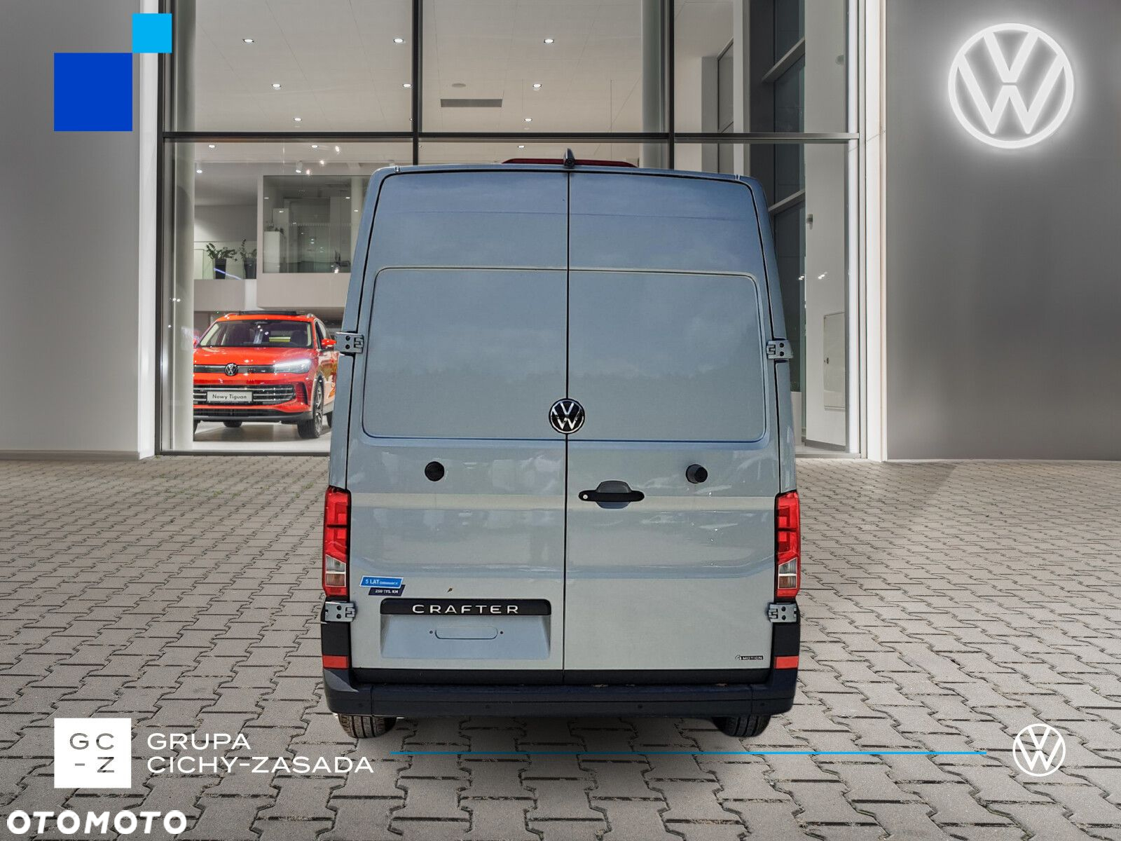 Volkswagen Crafter 35 Furgon z wysokim dachem silnik: 2,0 l EU6 SCR 177 KM / skrzynia biegów: 4MOTION automatyczna 8-biegowa rozstaw osi: 3640 mm - 4