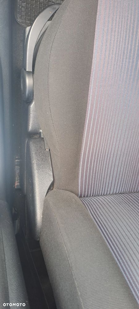 Ford Fusion 1.4 Fun - 26