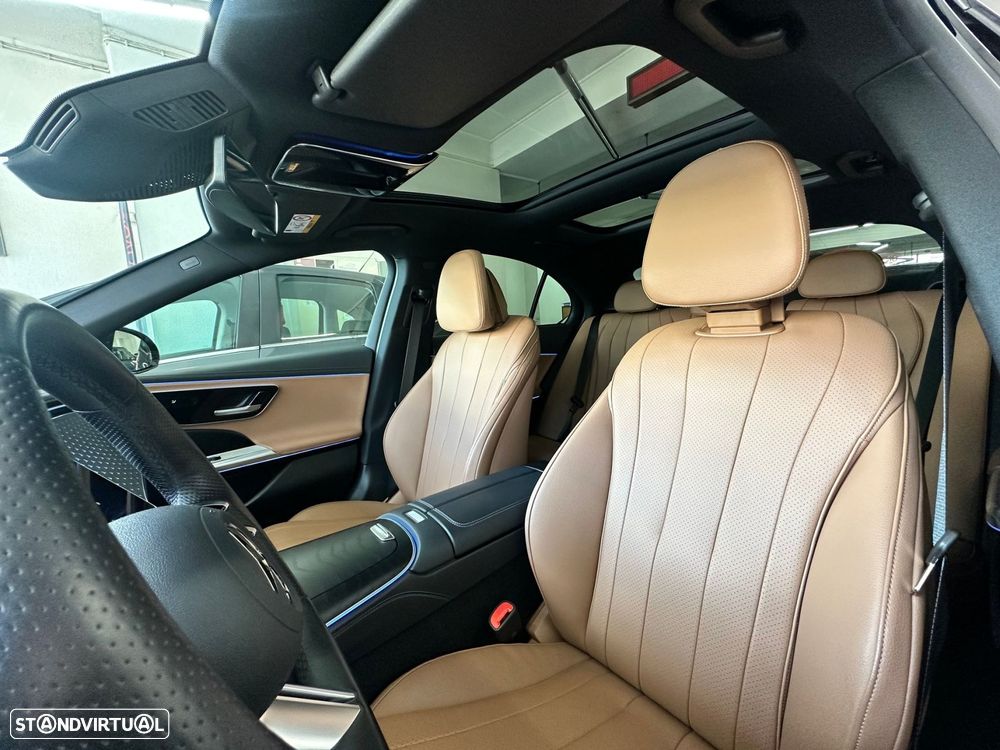 Mercedes-Benz E 300 e 4Matic - 22