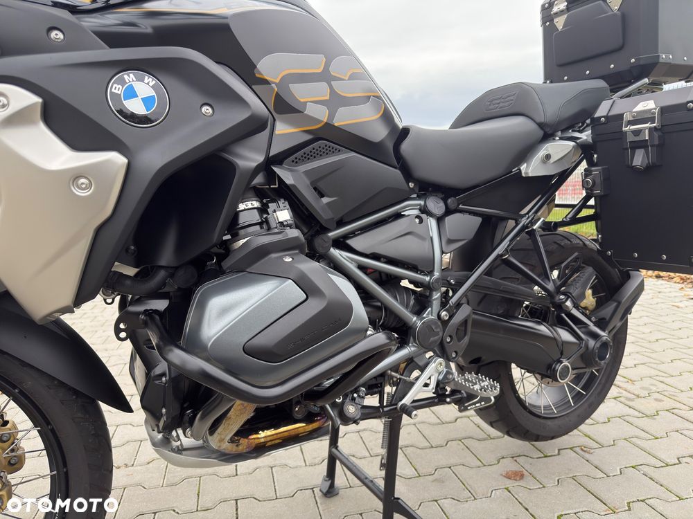 BMW R - 16