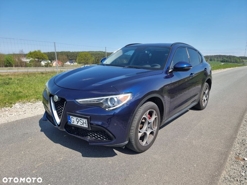 Alfa Romeo Stelvio 2.0 Turbo 16V AT8-Q4 Veloce Ti - 2
