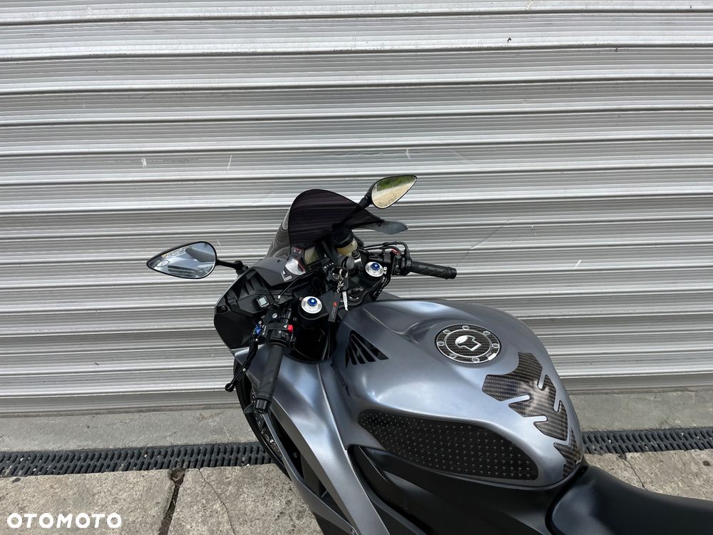 Honda CBR - 14