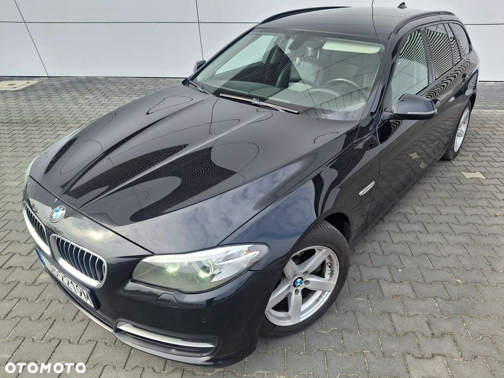 BMW Seria 5 518d Luxury Line - 11