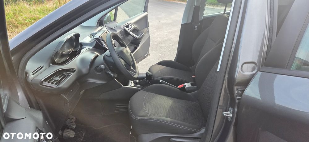 Peugeot 208 1.5 BlueHDi Signature S&S - 15