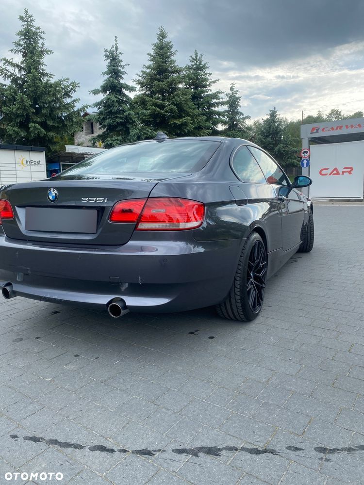 BMW Seria 3 335i Coupe - 7