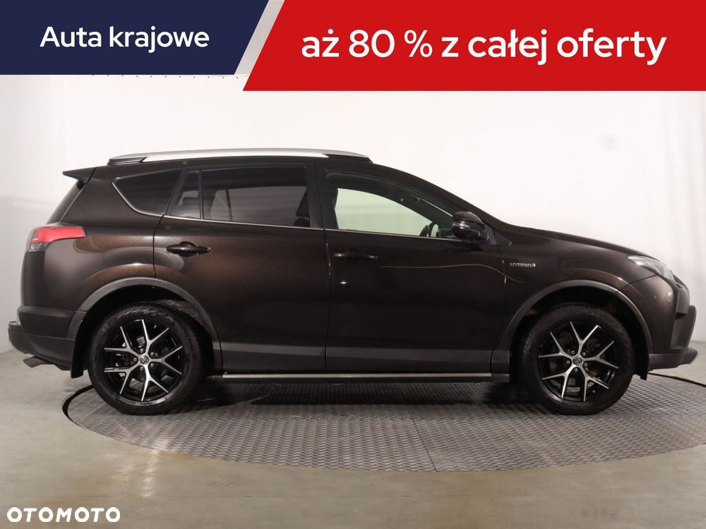 Toyota RAV4 - 8