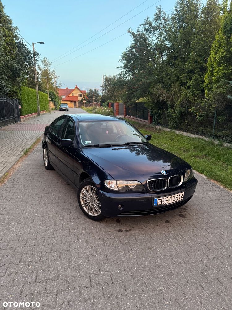 BMW Seria 3 318i - 10