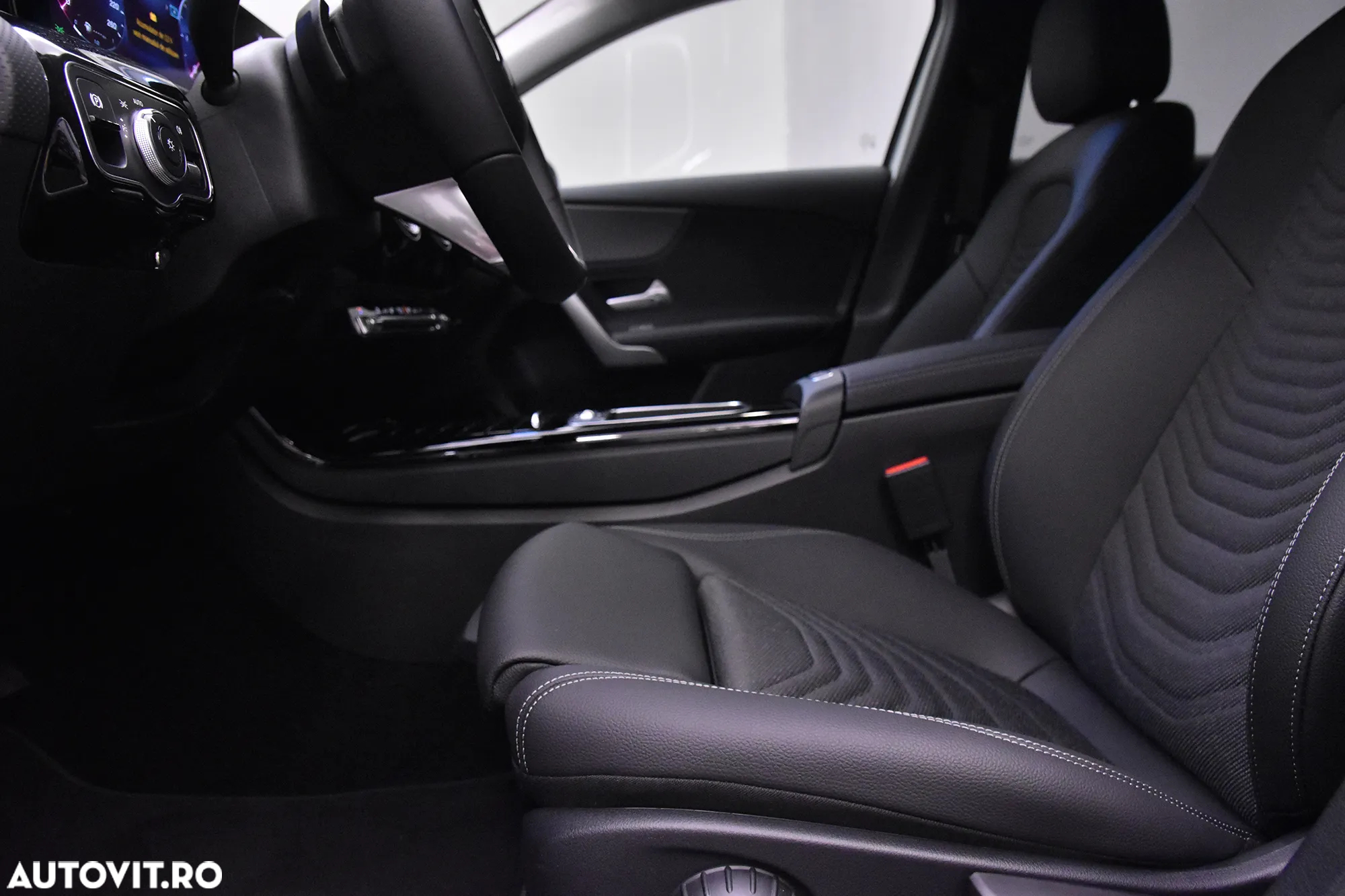 Mercedes-Benz A 180 d 8G-DCT Advanced Progressive - 25