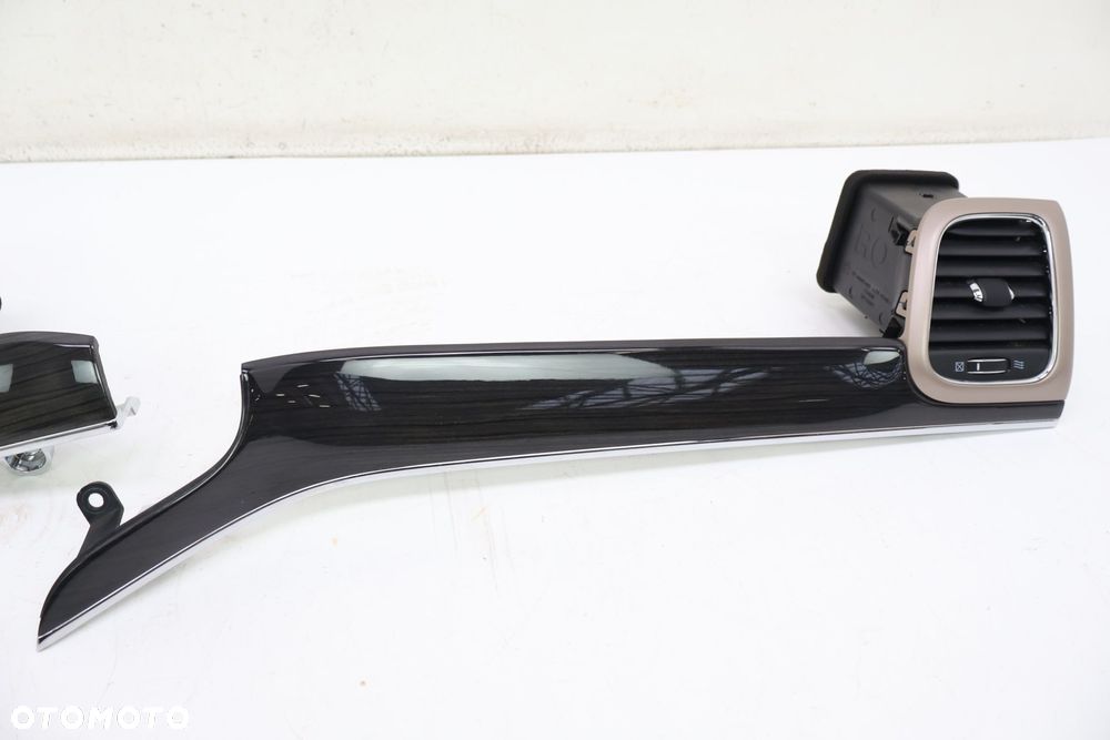 JEEP GRAND CHEROKEE WK2 DEKORY DESKI ROZDZIELCZEJ KRATKI NAWIEWU - 3