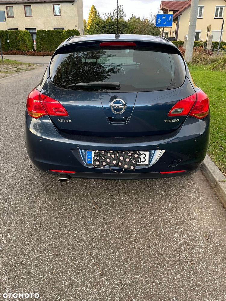 Opel Astra 1.4 Turbo Edition - 3