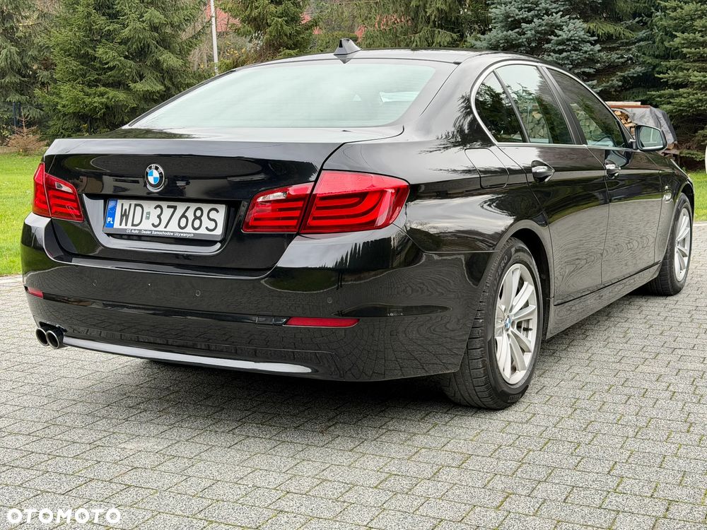 BMW Seria 5 525d xDrive Luxury Line - 12