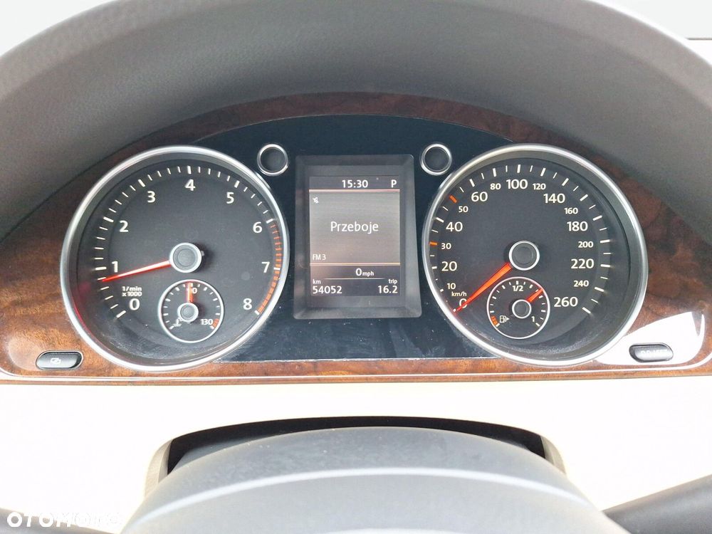 Volkswagen Passat 2.0 TSI Highline DSG - 22