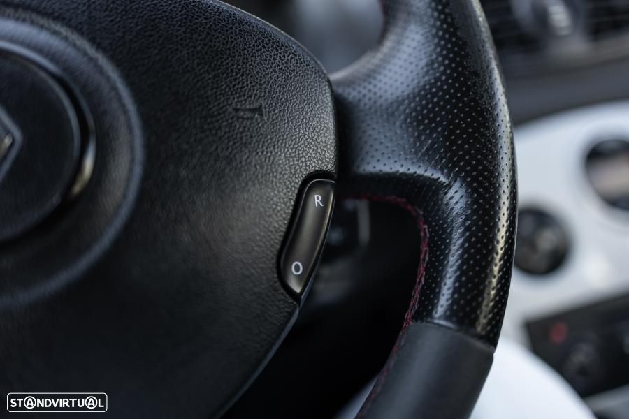 Renault Clio 2.0 16V Sport - 52