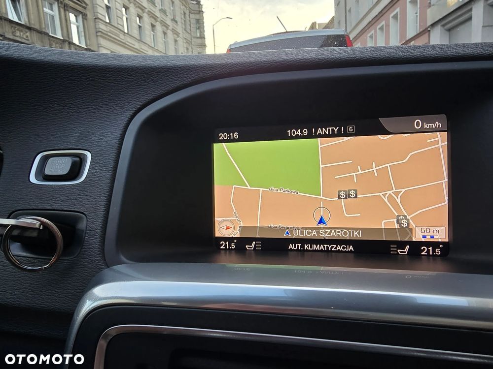 Volvo V60 D4 - 24